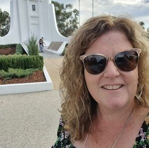 Meet your Posher, Lynette